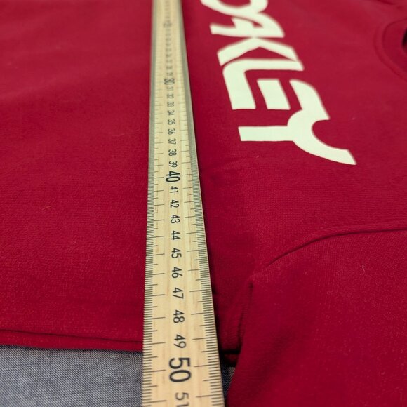 Oakley Spell Out Crewneck Red Sweatshirt Custom Fit - Size M - Picture 5 of 9